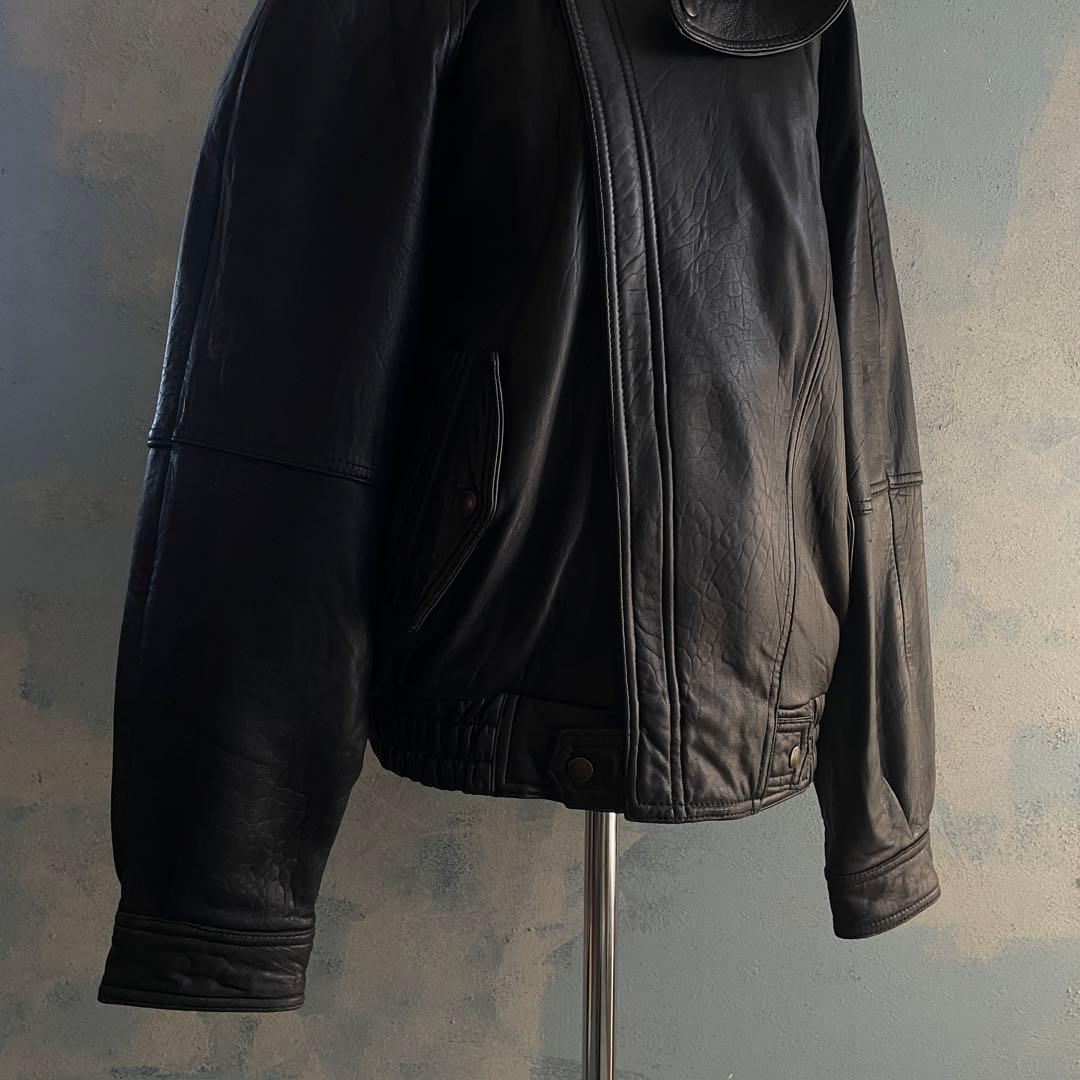 A-2“Wind shield“羊革“短丈“bomber jacket