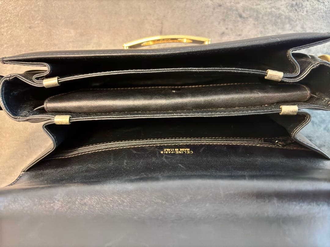 ※激レア品　セリーヌ　馬車金具 レザー ショルダーバック ブラック