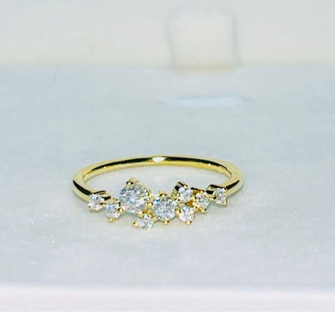 匿名配送　鑑別書　18kゴールド　9粒ダイヤモンドリング　アレルギー対応　新品