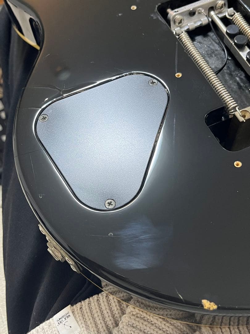 musicman axis （USA）gold w/trem Dチューナー