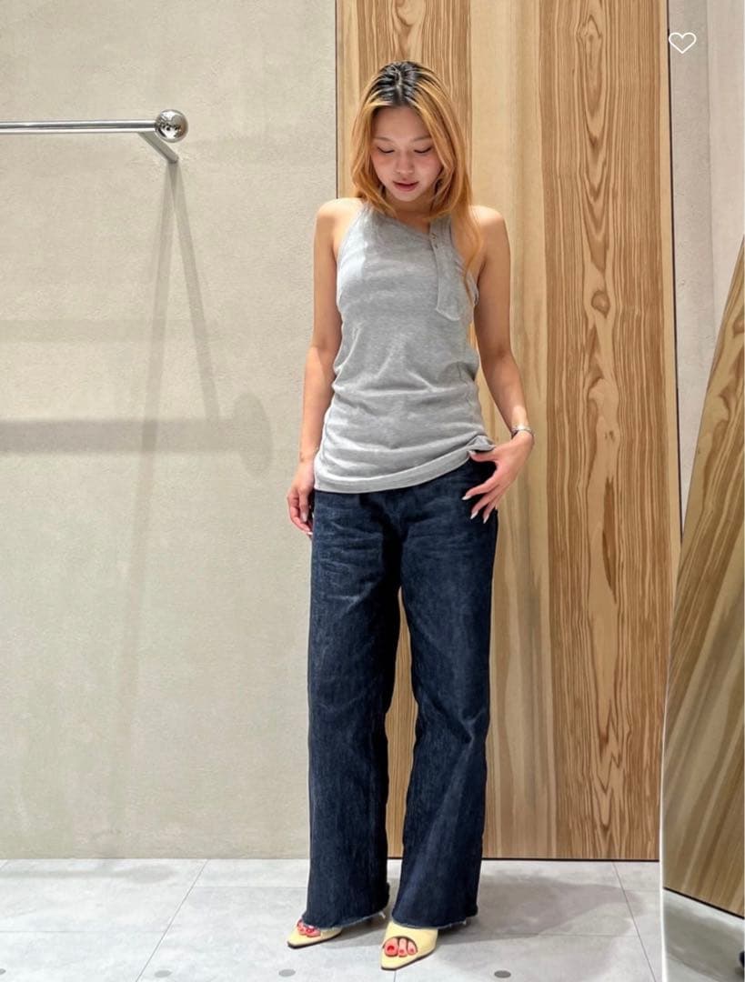 ATTISESSION インナーパット付き バックタイ ホルターネックトップス