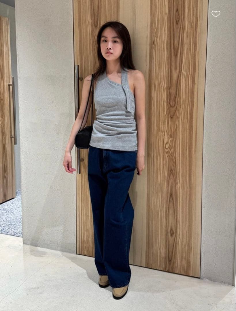 ATTISESSION インナーパット付き バックタイ ホルターネックトップス