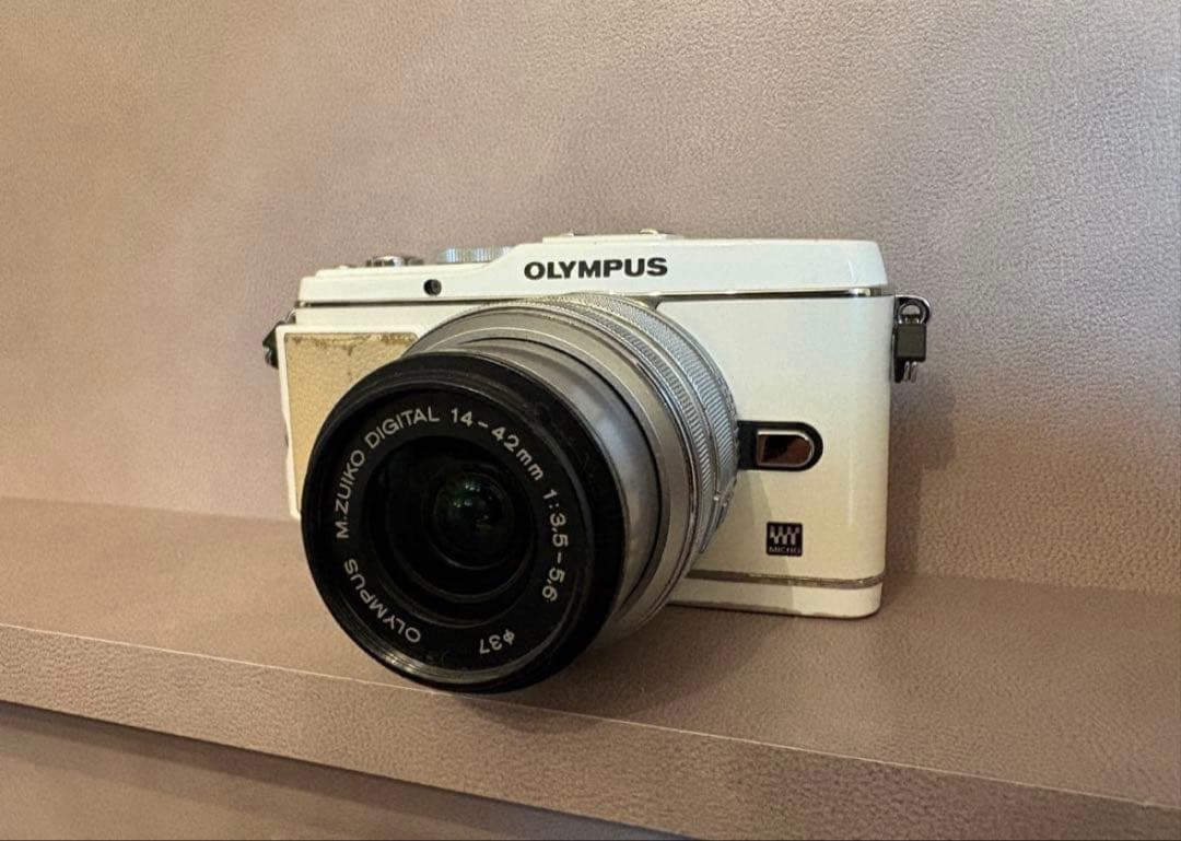 OLYMPUS オリンパス PEN E-P3 ミラーレス一眼