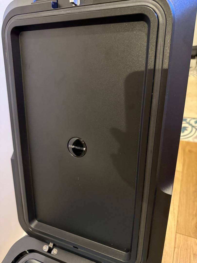 ポータブル車載冷蔵庫　30リッター　ブラック