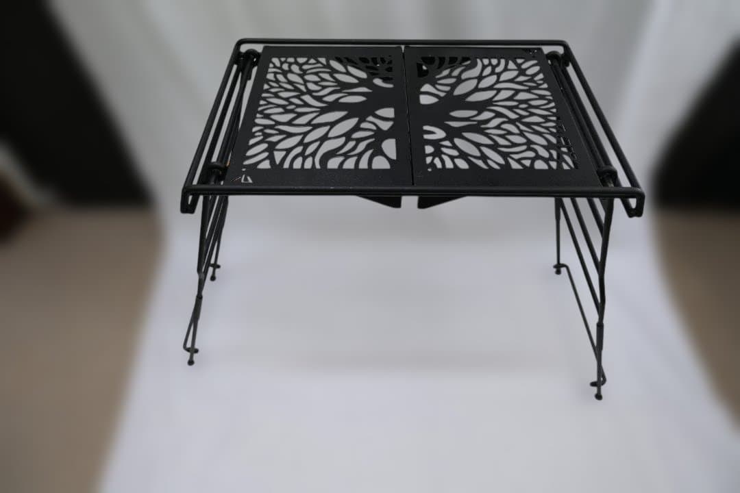 葉月　BLACKDESIGN　プレート２枚付き（ツリー柄）