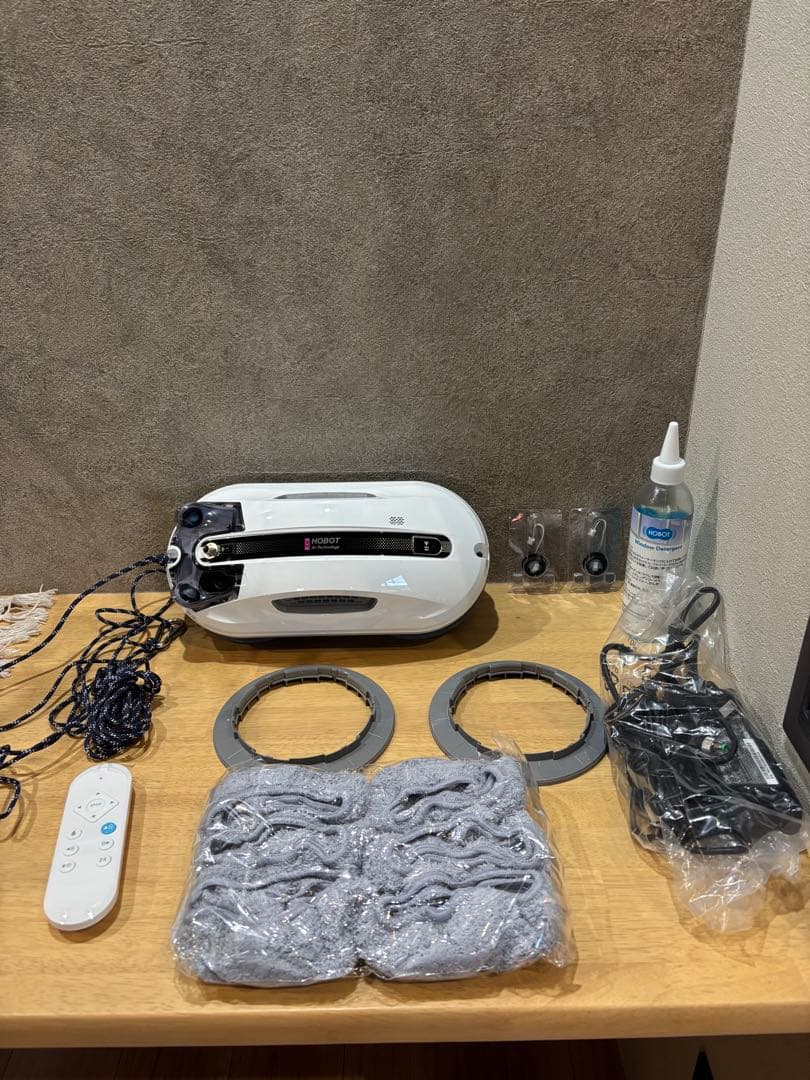 k*n様 HOBOT-R3 ホボット 窓拭きロボット 窓掃除 AI搭載