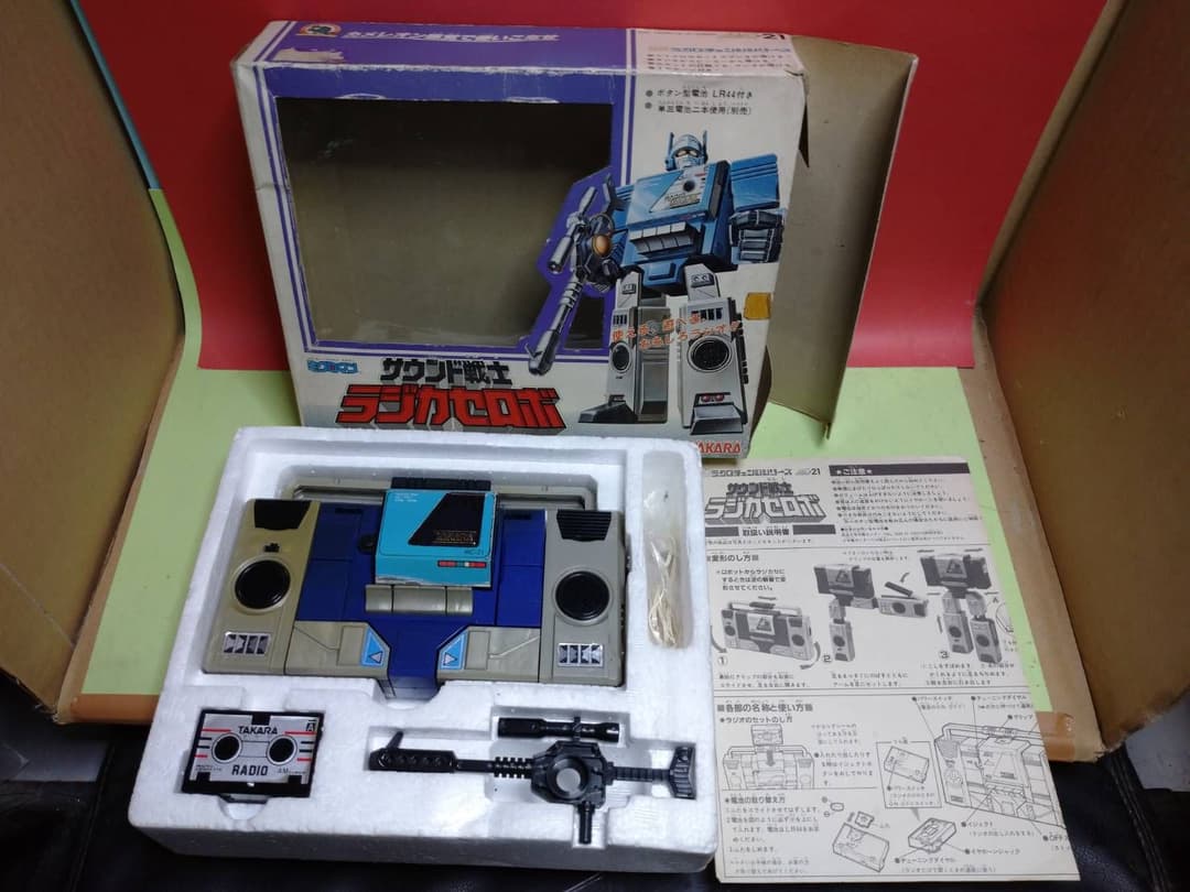 激レア!中古品ミクロマン ミクロチェンジシリーズ サウンド戦士 ラジカセロボ