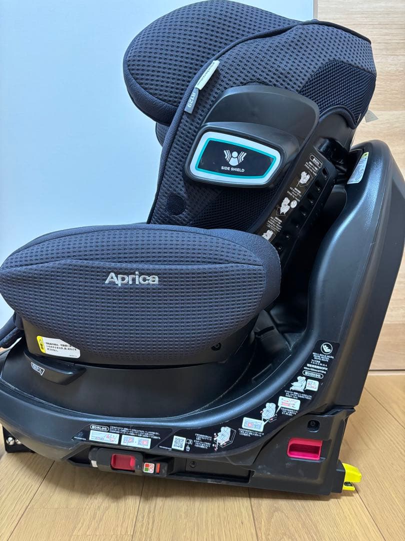 Aprica フラディアグロウISOFIXセーフティプラスプレミアム　ＮＶ