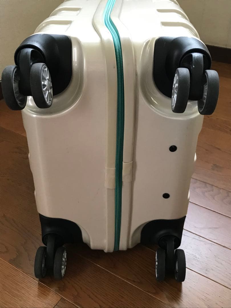 スーツケース 40L キャリーケース　パールホワイト　TSAロック搭載