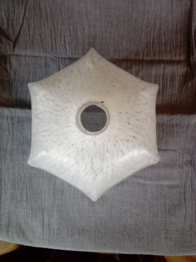 イギリスのガラスシェード 1930年代 マ—ブル模様と花籠