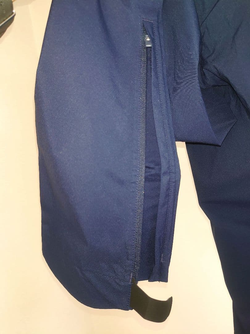 【新品】【未使用 】アディダス ゴルフウェア セットアップ 防寒　レインウェア