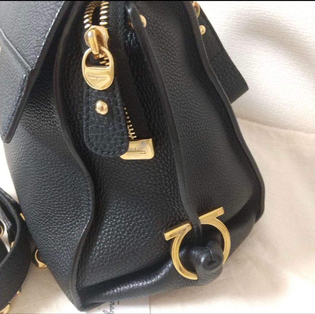 Nao様 Salvatore Ferragamo ソフィア　ブラック