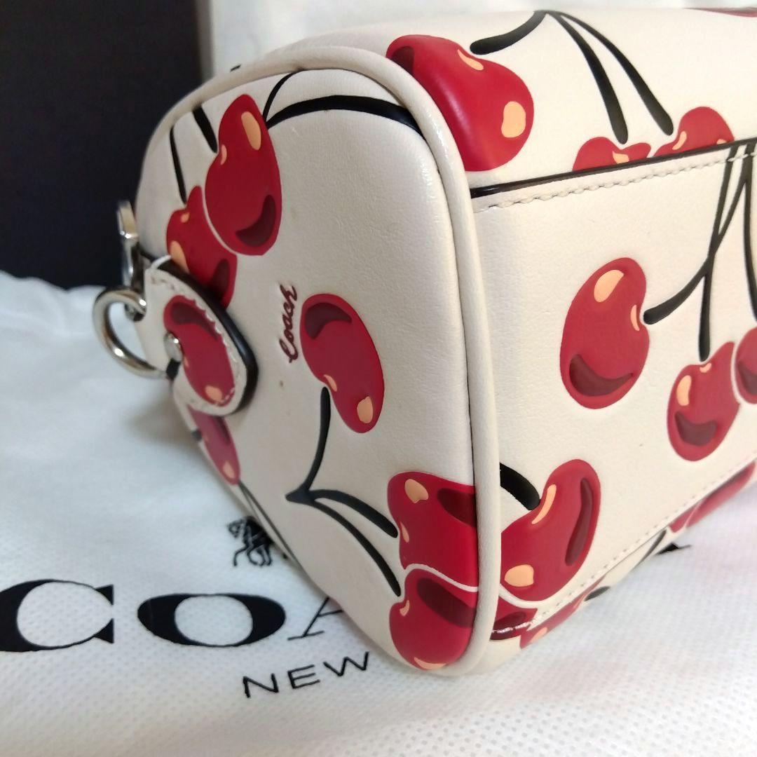 COACH ショルダーバッグ ミニ ローアン クロスボディ チェリー柄 レザー