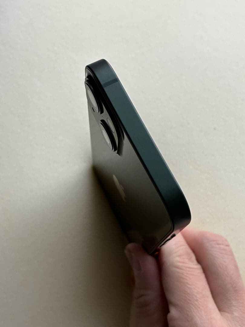 iPhone 13 ミッドナイトグリーン 本体　SIMフリー