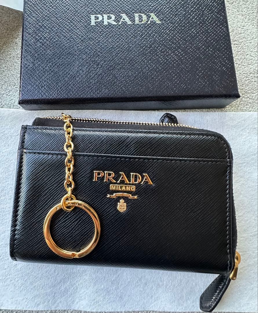 PRADA キーリング付きケース 値下不可