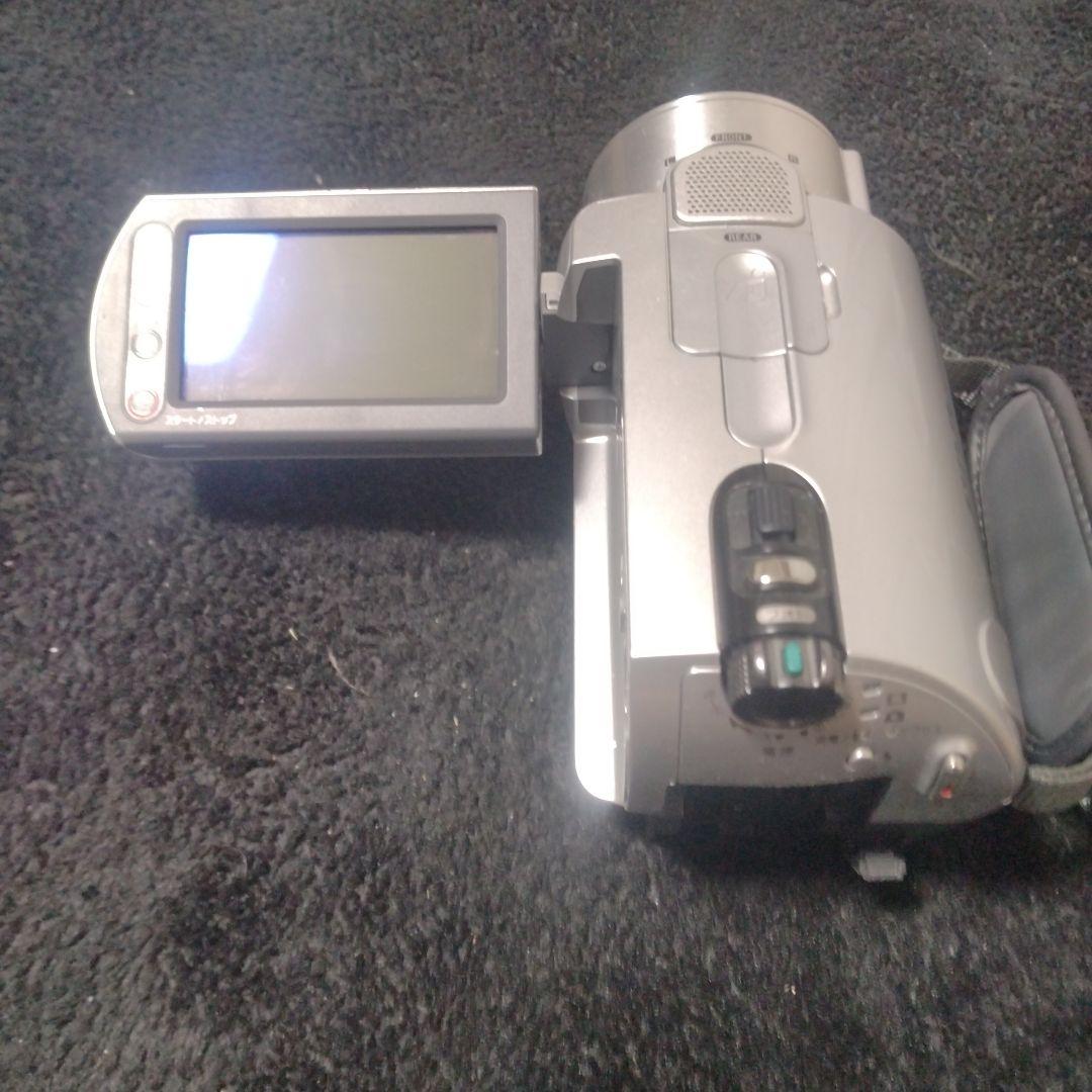 ハンディカム、SONY ビデオカメラ本体 バッテリー3個付き