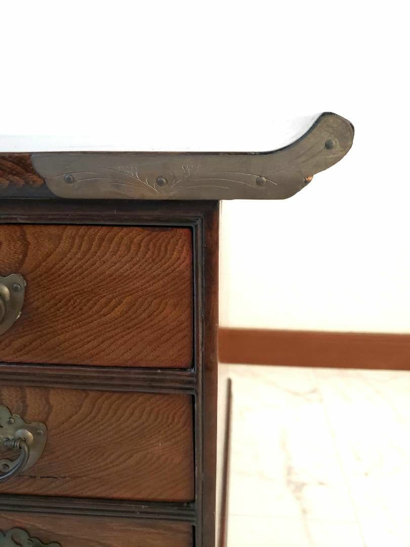 【昭和レトロ】木製家具　和風家具　民芸風　小引き出し　収納棚　木製模様の箪笥