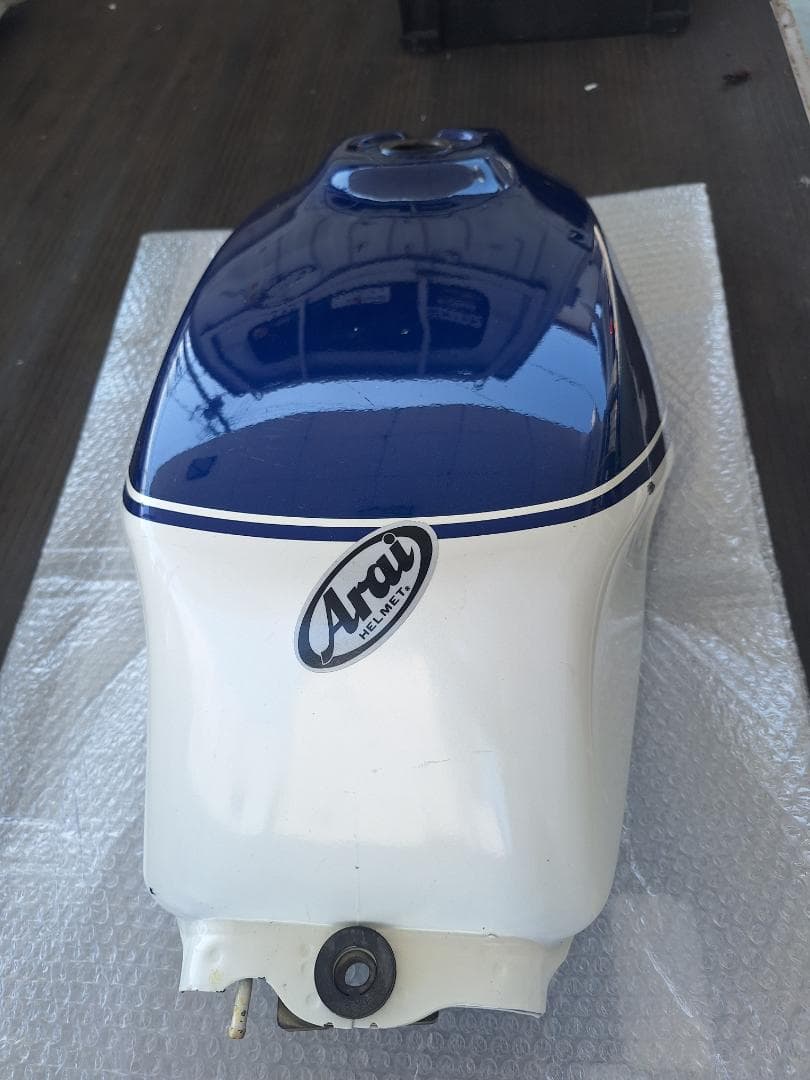 ホンダ VF750F タンク 青/白