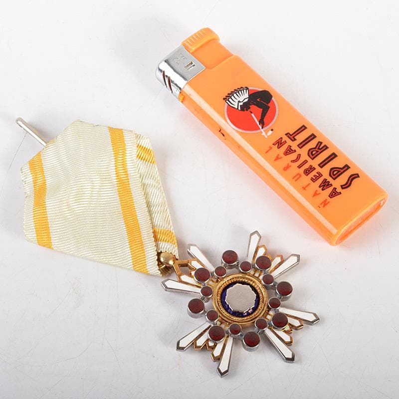 勲章　記章　徽章　勲五等瑞宝章　ケース付　N　6526