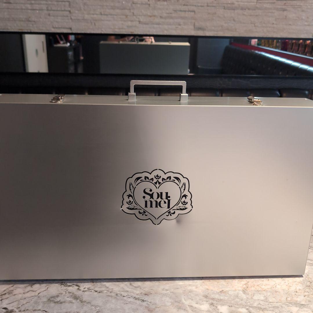 ソウメイアタッシュケース　空箱 （瓶無し）