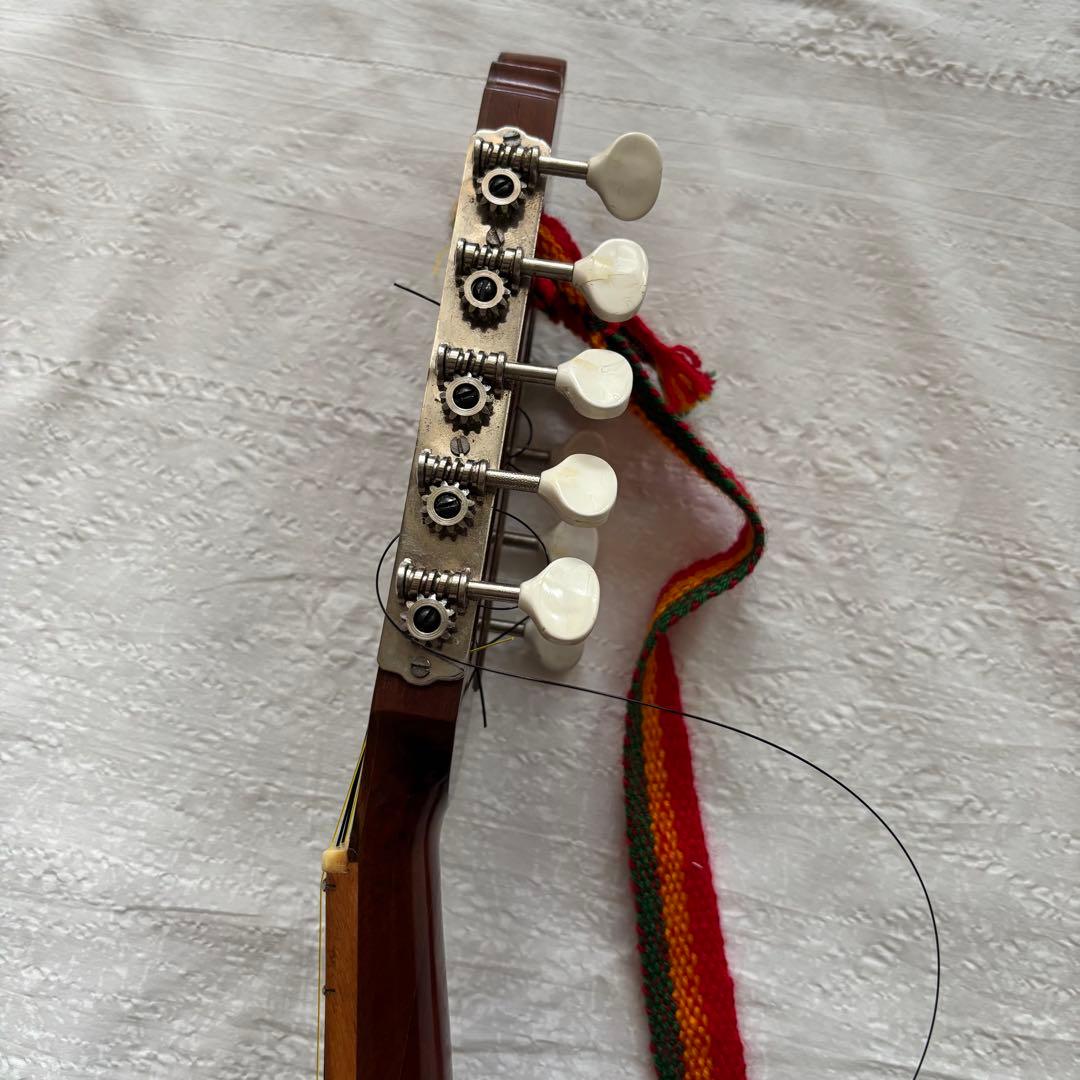 acha チャランゴ　ボリビア　民族楽器