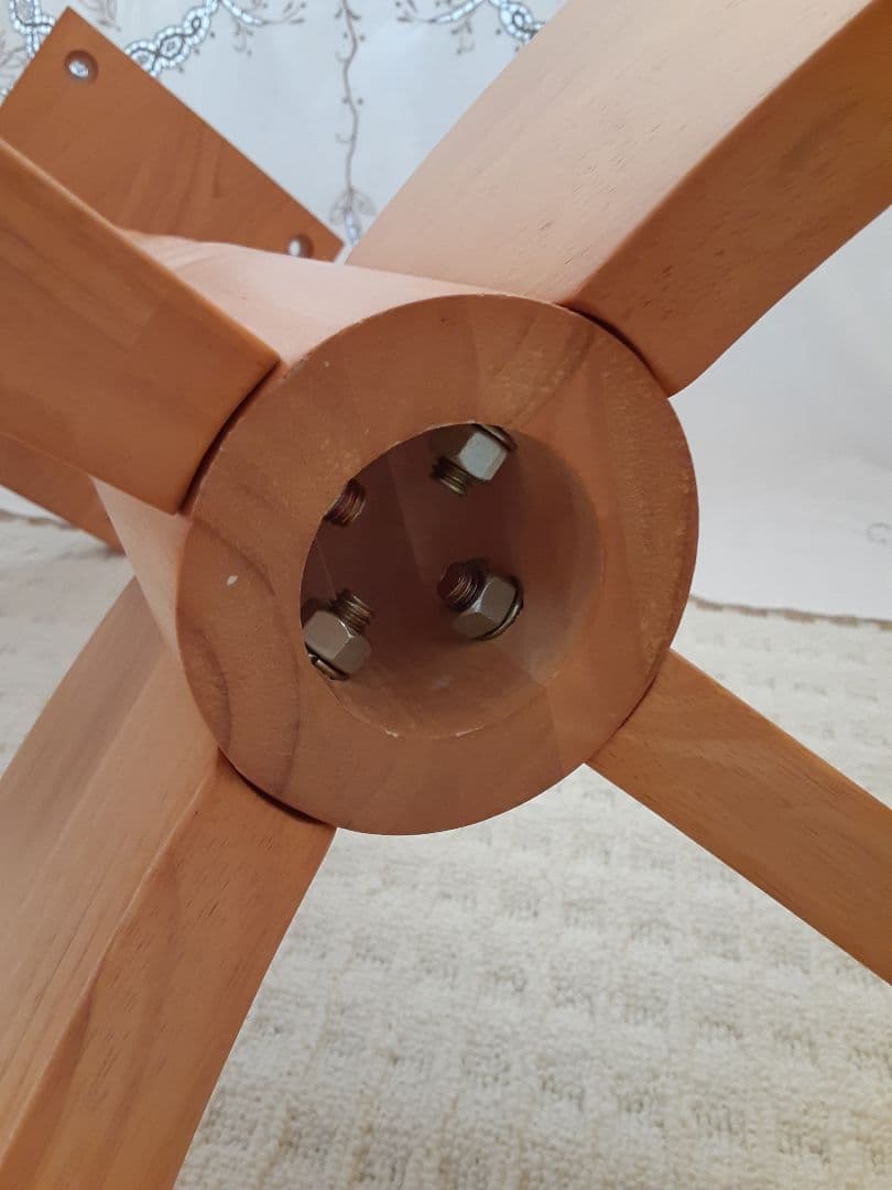 ダイニングテーブル円形