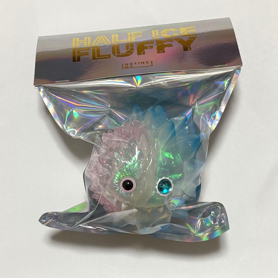 INSTINCTOY HALF ICE FLUFFY ソフビ 蓄光