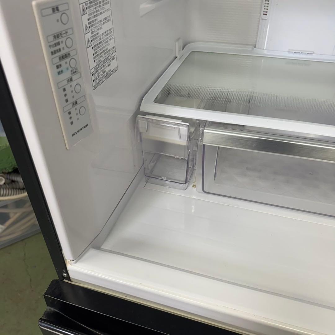 325 日立　大型冷蔵庫　300L強　自動製氷　家庭用　小型　右開き　黒色