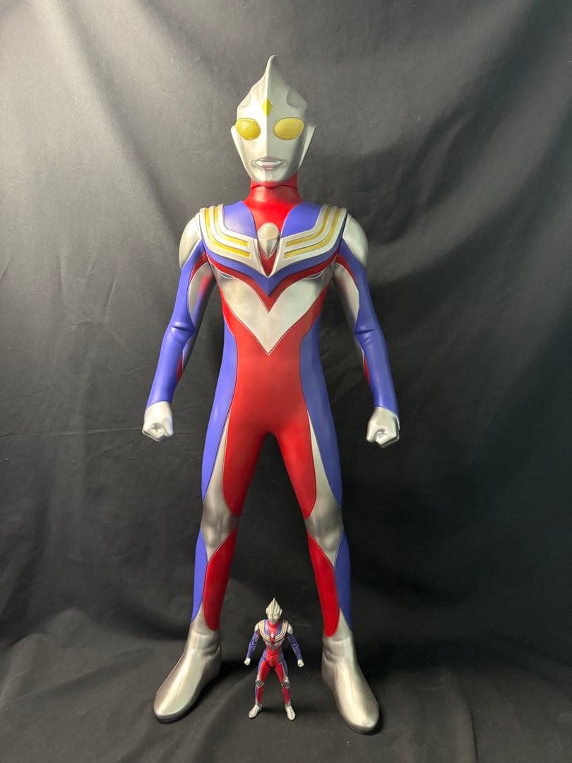 ウルトラマンティガ 完成品フィギュア 超BIG80cm バンダイナムコ海外正規品