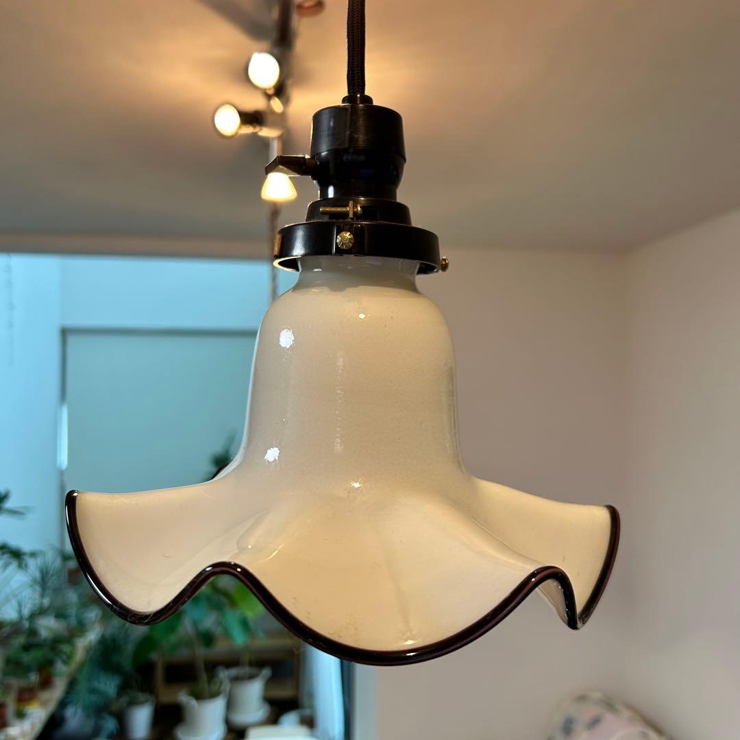 後藤照明　フリルエッジ ガラス ペンダントライト