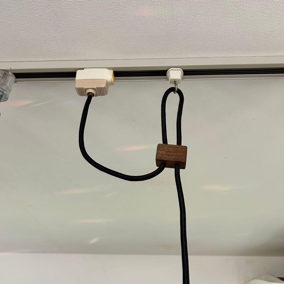 後藤照明　フリルエッジ ガラス ペンダントライト