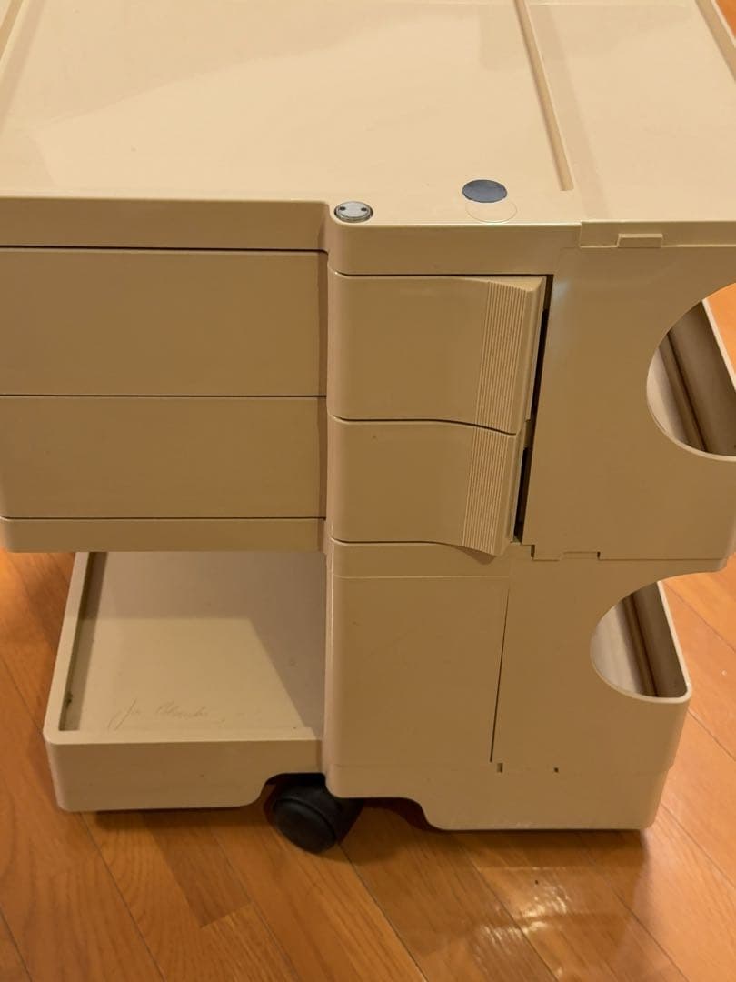 ボビーワゴン　ベージュ 2段2トレイ