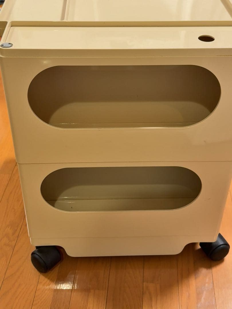 ボビーワゴン　ベージュ 2段2トレイ