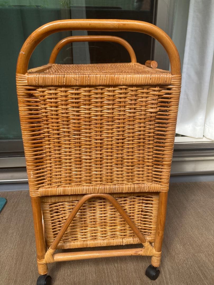 キャスター付き ラタン 籐　チェスト 2段 タンス 箪笥 レトロ アンティーク