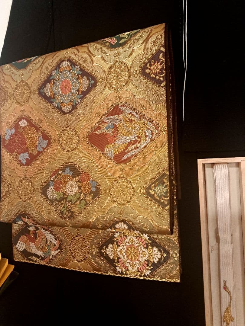 美品❇️豪華黒留袖　総刺繍　志都香織物高級袋帯　比翼仕立て　 ５つ紋　フルセット