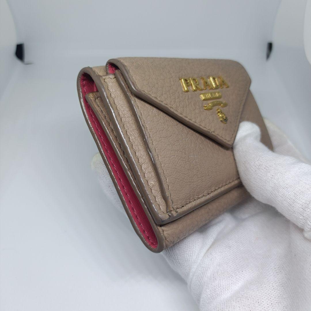 プラダ三つ折り財布 PRADA折財布　ベージュ