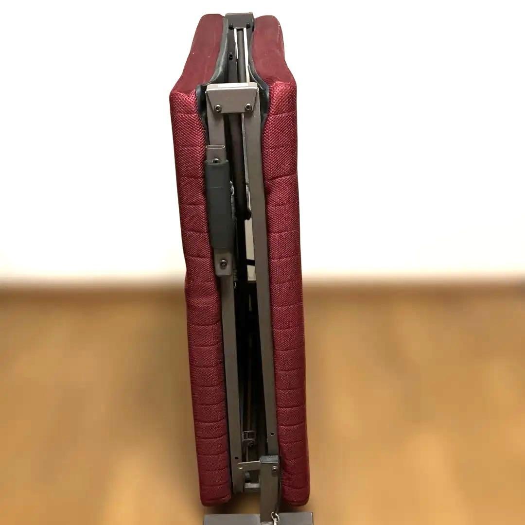 【最終値下げ】リクライニング付き折りたたみベッド　シングル