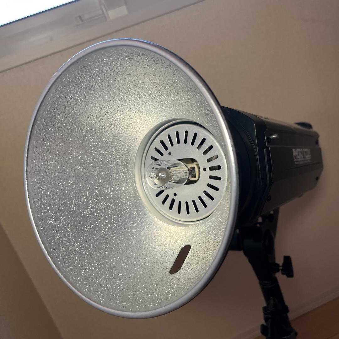 PHOTO TOOLSのHMI-１５０W照明　HID Studio Light