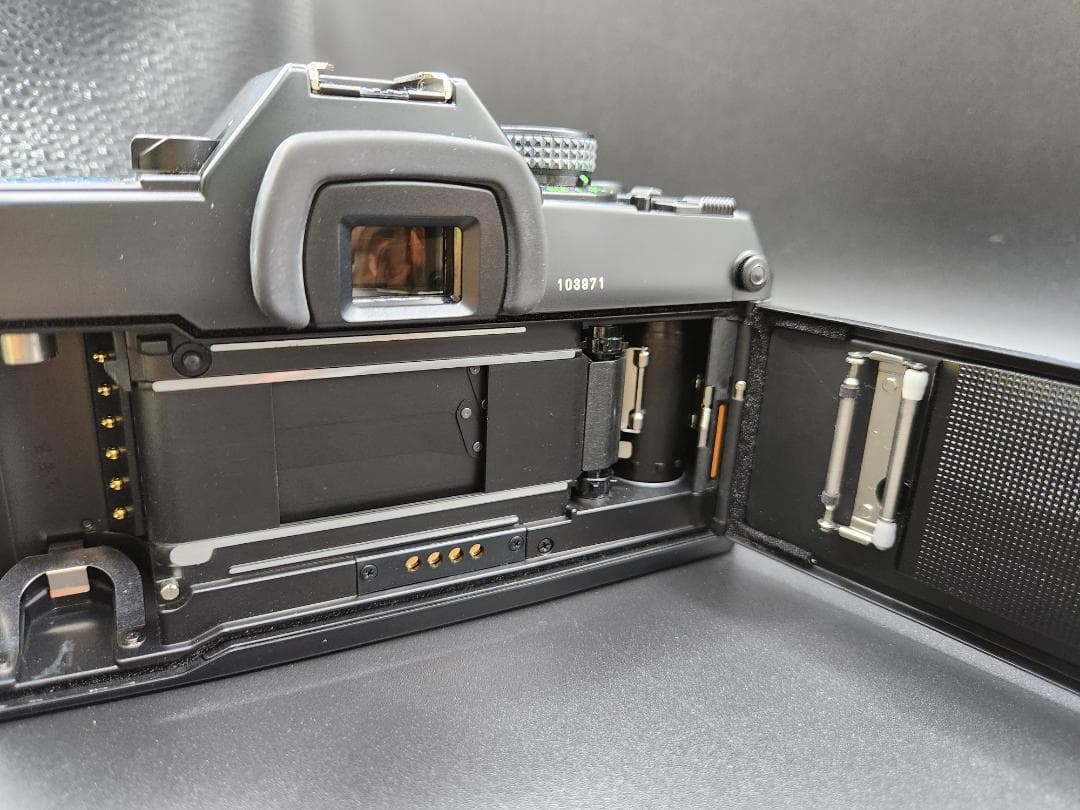 ★良品★コンタックス CONTAX 167MT ボディ★動作確認済み★2686