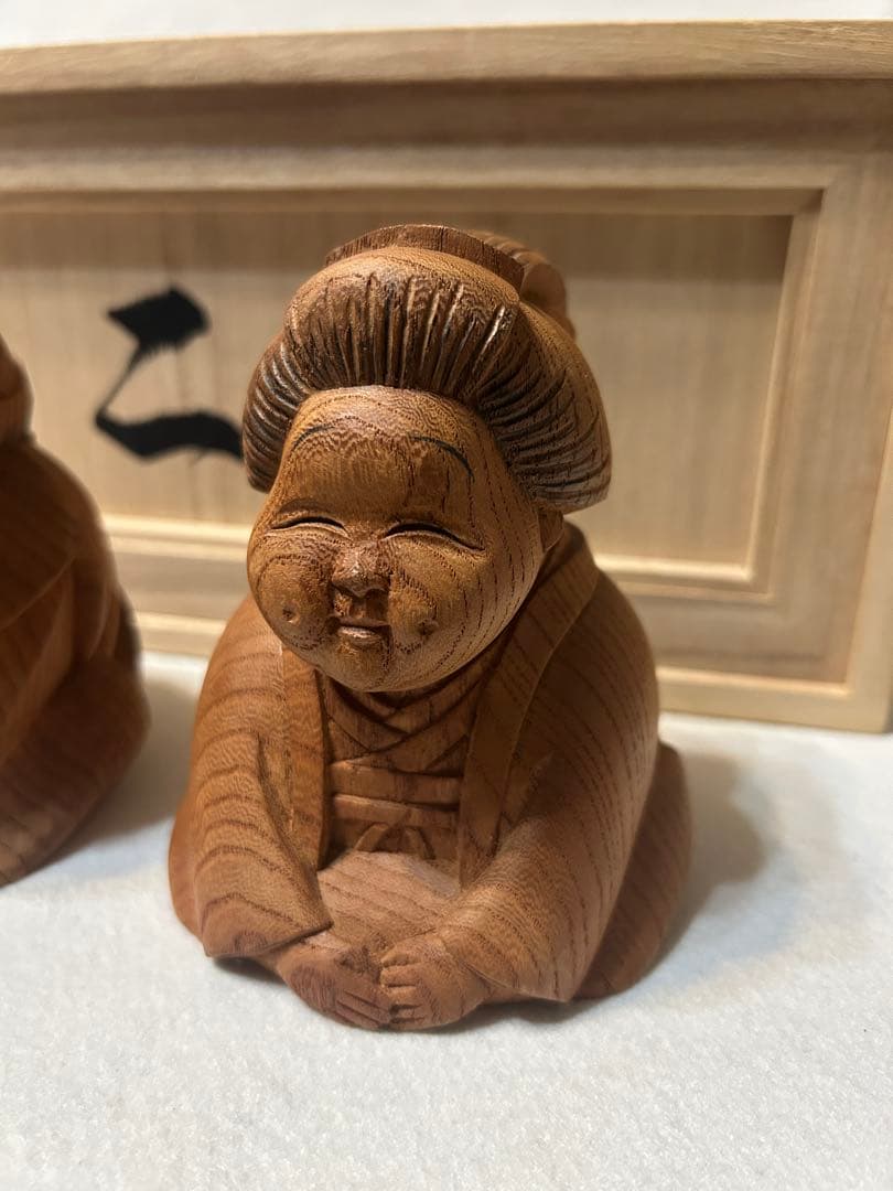 二福 置物 縁起物 福助 おたふく女 欅 ケヤキ 木彫 彫刻 木箱 商売繁盛