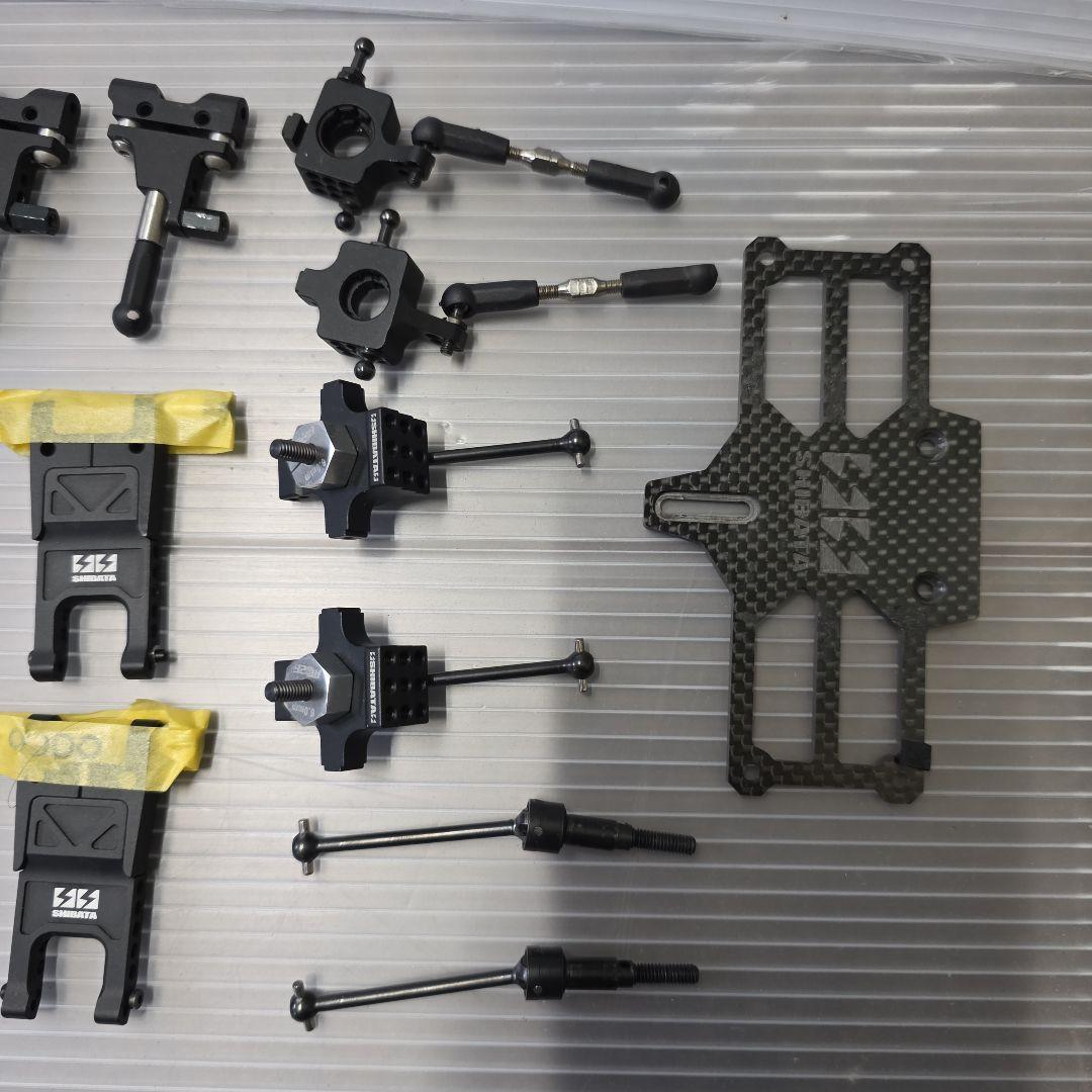 シバタ　GRK4シャーシ&パーツ多数