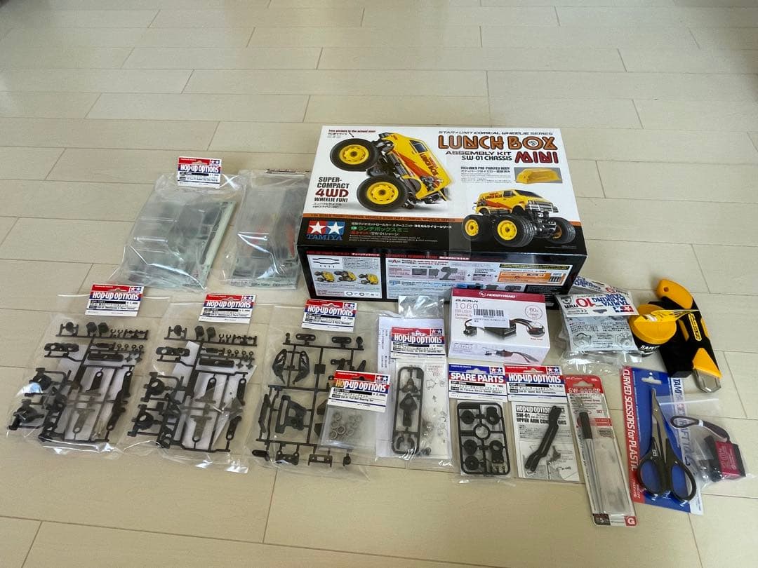 か*ろ様 タミヤ　電動ラジオコントロールカー　ランチボックスミニ、その他オプショ