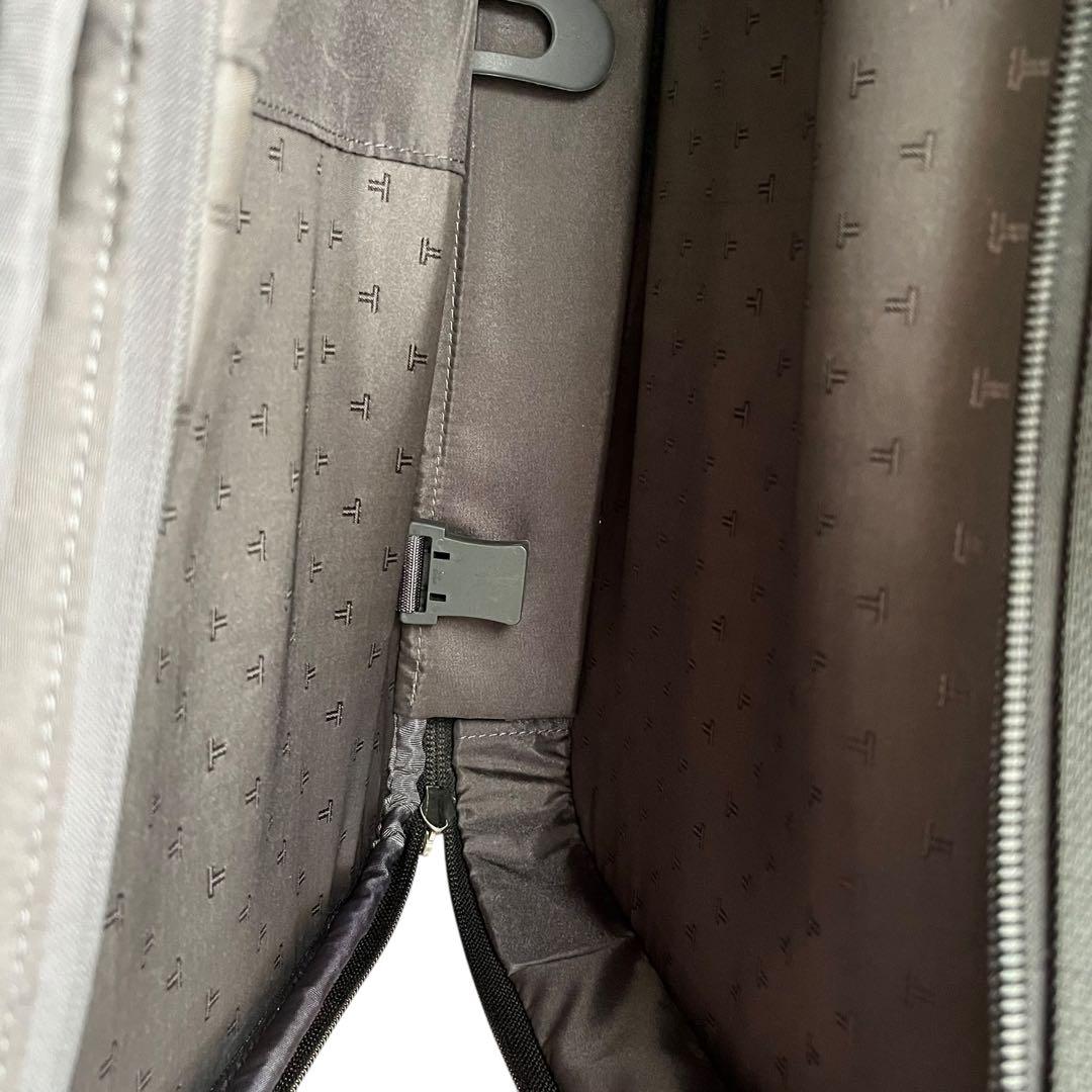 TUMI キャリーケース 黒 スーツケース 3層 出張 出張 大容量 キャスター