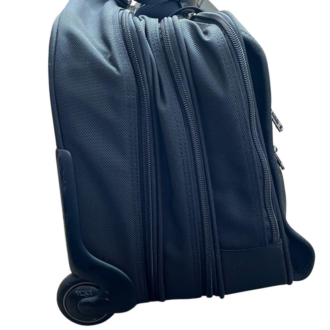 TUMI キャリーケース 黒 スーツケース 3層 出張 出張 大容量 キャスター