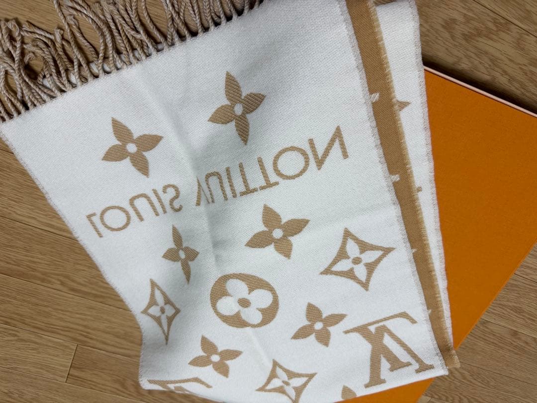 マフラー・LV エセンシャル