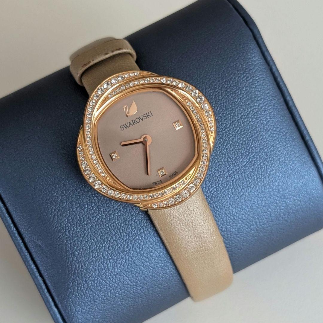 Swarovski 人気時計 レディース　ゴールド