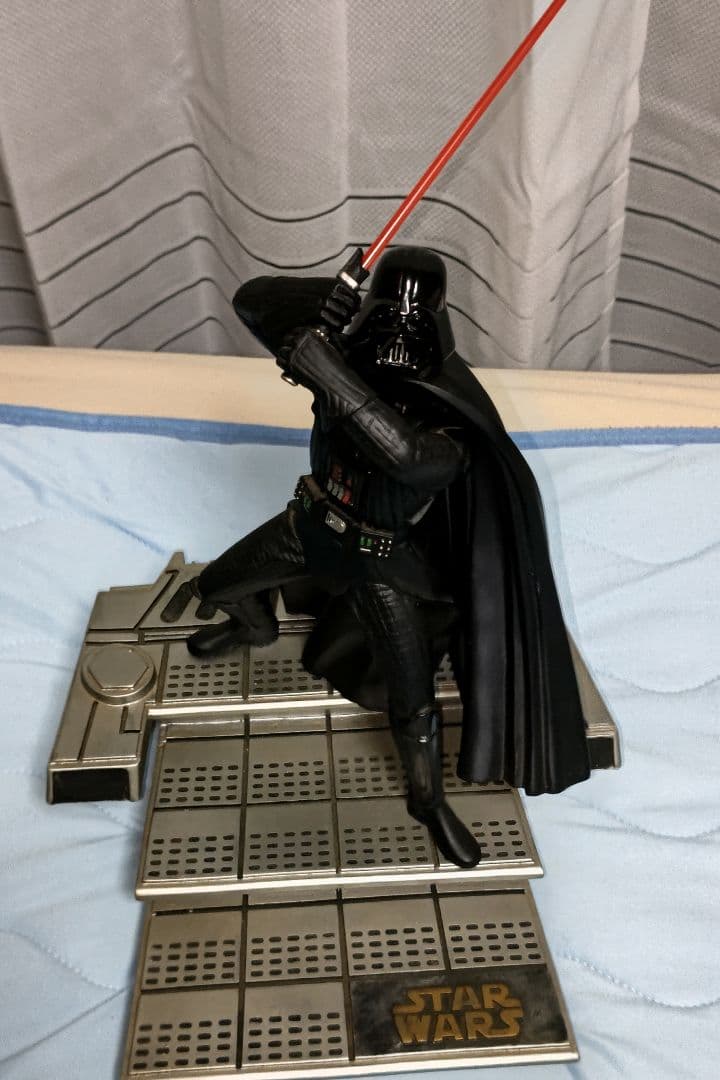 スターウォーズ　ダース・ベイダー　シネマキャスト　スタチュー10000体限定品
