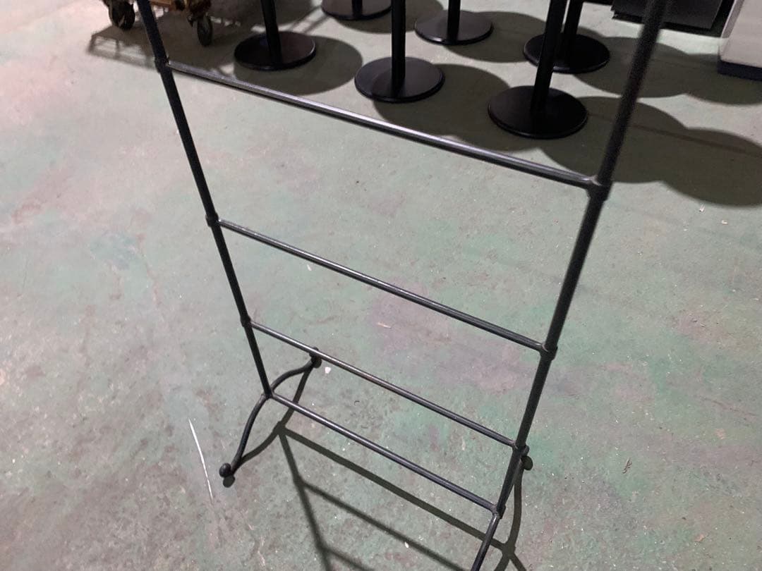 ハンガーラック　アイアン　ビンテージ　レトロ　福岡市引き取り可　 店舗　什器