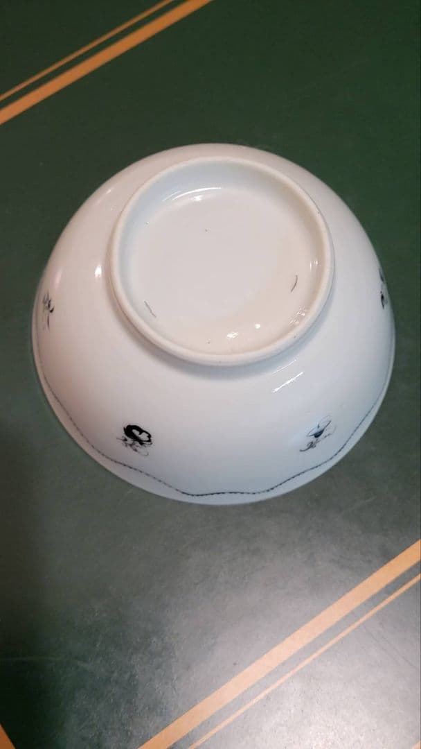 ブラック&ホワイトのティーボール