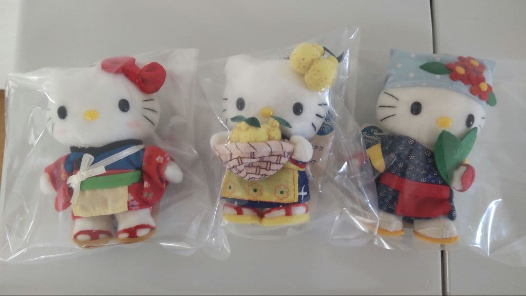 ご当地キティぬいぐるみ　和服マスコット